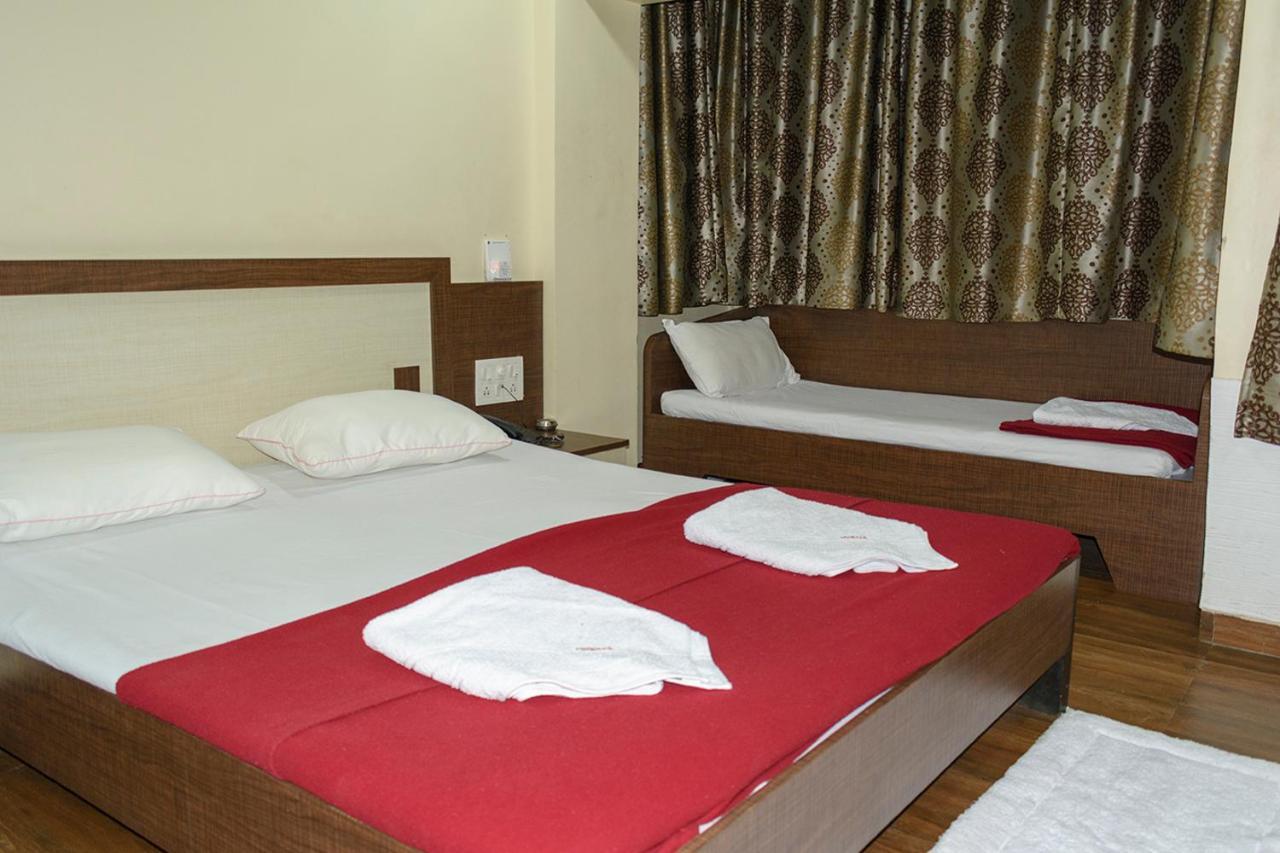 Hotel Mukesh Residency 푸네 외부 사진